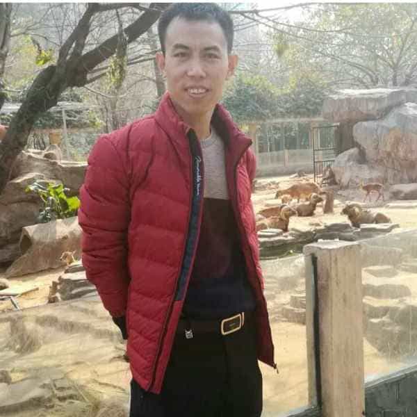 42岁岁浙江单身帅哥 - 乐山吉缘网