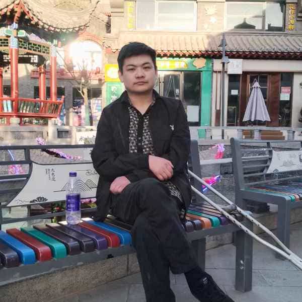 35岁岁甘肃单身帅哥 - 乐山吉缘网
