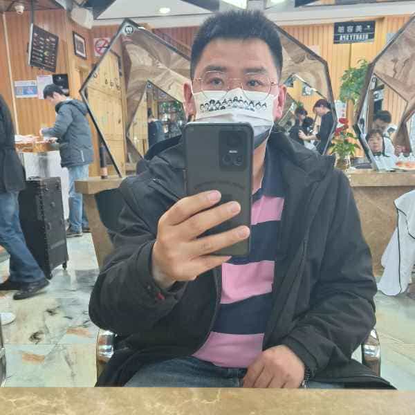 37岁岁上海单身帅哥 - 乐山吉缘网