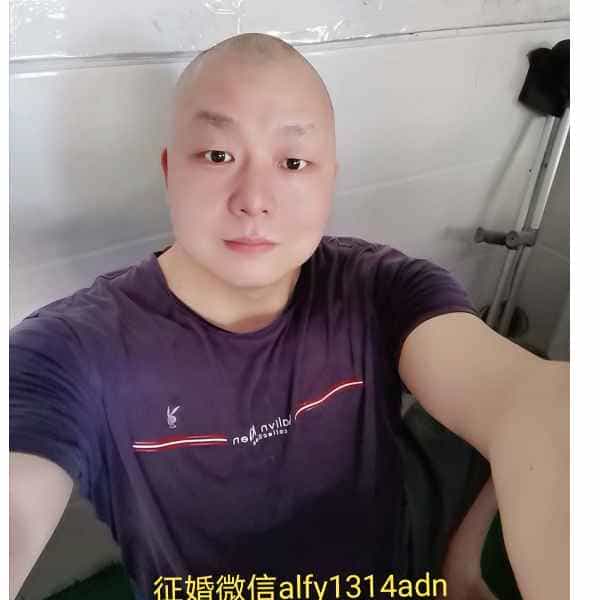 45岁岁湖南单身帅哥 - 乐山吉缘网