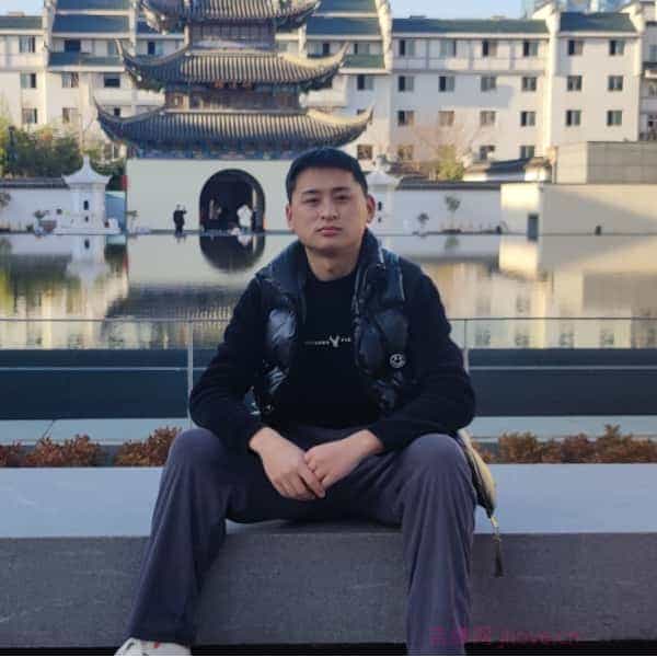 31岁岁湖北单身帅哥 - 乐山吉缘网