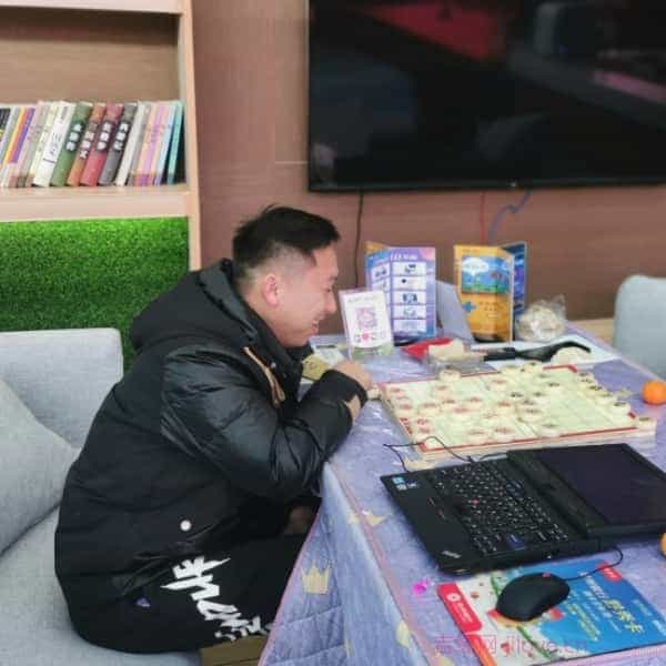 33岁岁贵州单身帅哥 - 乐山吉缘网